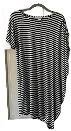 Inside Out Women's Black White Striped Crew Neck Short Sleeve Tunic