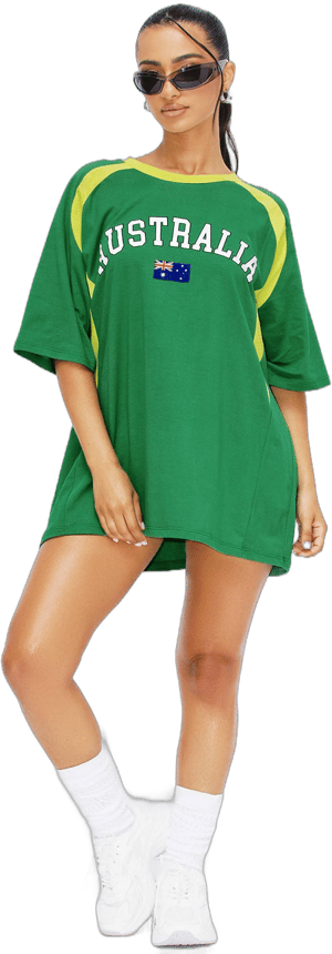 Fashion Nova Oversized Graphic T-Shirt