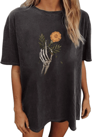 Women's Oversized Graphic Short Sleeve Tee